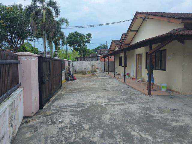 Taman Sri Tebrau Single Storey Terrace House Corner Lot 2830sqft 1