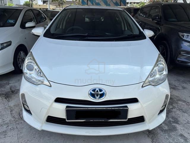 2012 Toyota PRIUS C 1.5 (A) - UNBELIEVABLE COND. - 4
