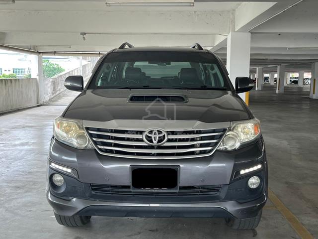 2015 Toyota FORTUNER 2.5 G TRD SPORTIVO (A)DISEL - 4