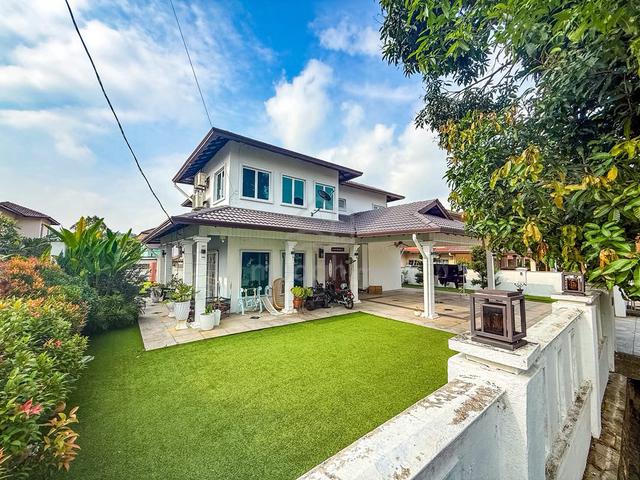 RASAH KEMAYAN Bungalow 2Storey SEREMBAN 2 Freehold with 7 bedrooms 1