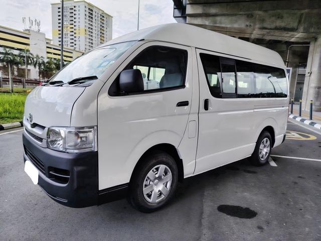 2009 Toyota Hiace 2.5 (M) High Roof Window Van - 3