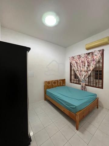 Summer Park Townhouse @ Seri Alam 1