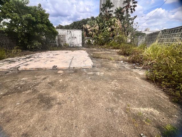 Land for rent cheras viva 1