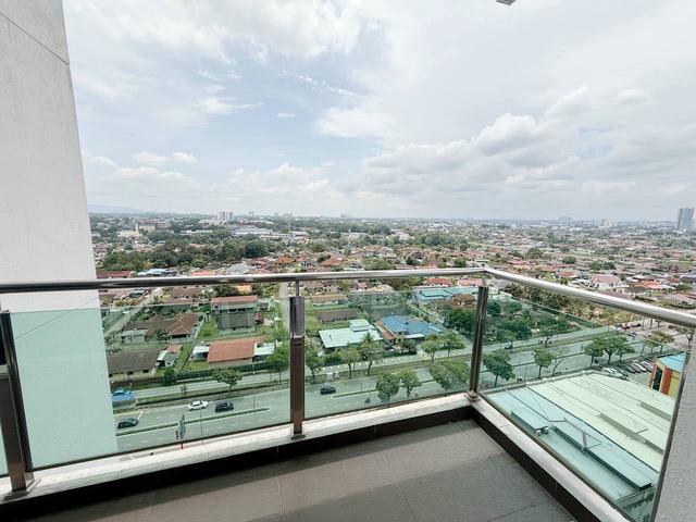 M Condominium @ Larkin 1