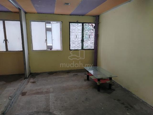 Ipoh Jalan Theatre First Floor Shoplot For Rent 1