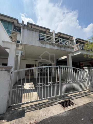 Taman Seri Tambun 2.5 Storey Terrace All New Painting 1