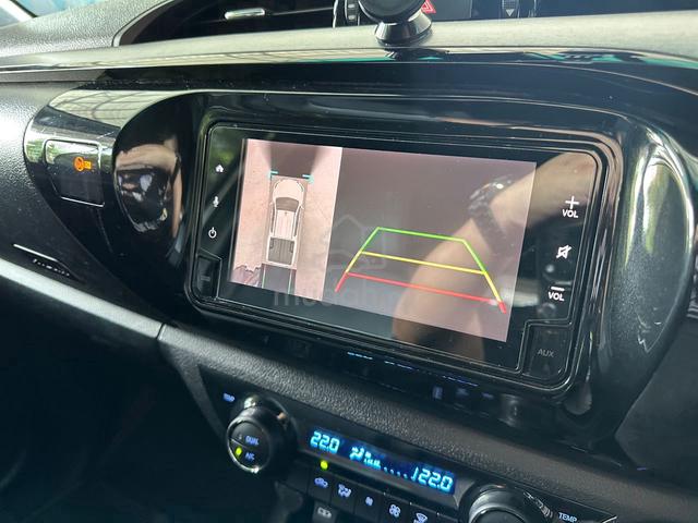 2023 Toyota HILUX 2.8 ROGUE WARRANTY NO OFF ROAD - 5