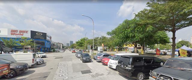 1.5 Storey Shop/Warehouse/ Link Factory Bandar Sunway PJS 7 For Rent 1