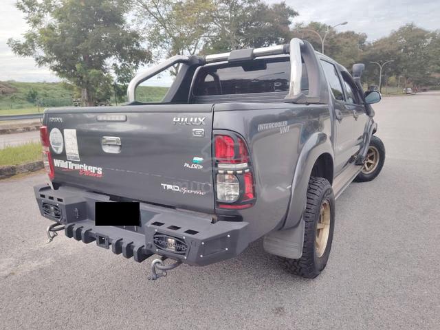 Toyota HILUX 2.5 G TRD SPORTIVO (A) NICE SPORTY - 5