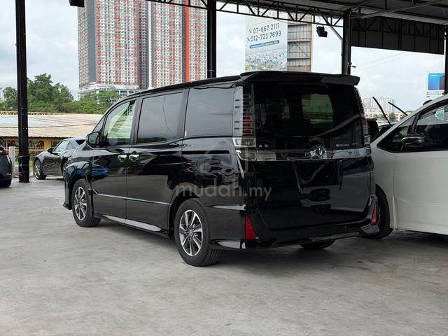 2021 Toyota VOXY 2.0 ZS KIRAMEKI III (A)/7 SEATER - 4