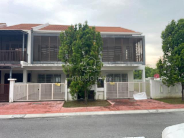 House for sale - Karya Residensi 1