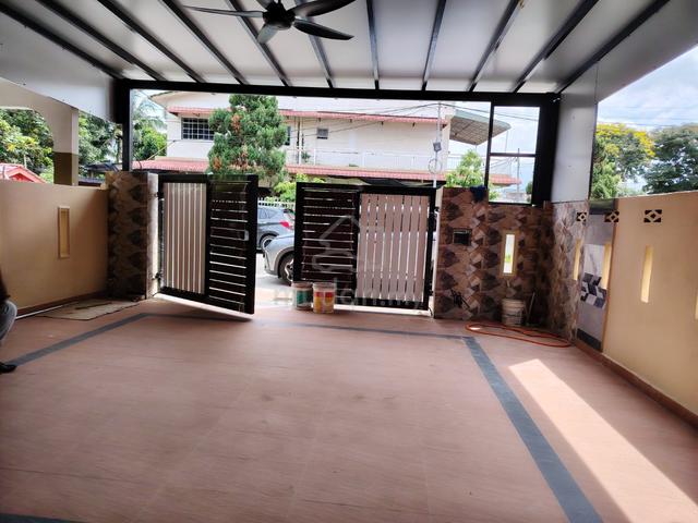 Single storey house, WALKING distance to MRT Kajang FOR RENT 1