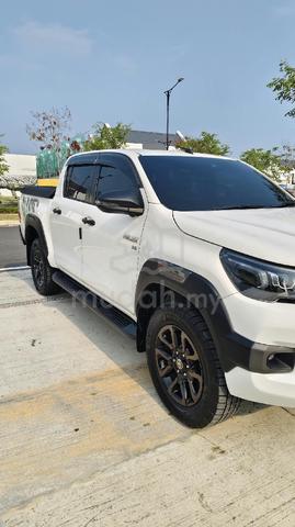 2022 Toyota HILUX 2.8 ROGUE (A) DIRECT OWNER - 4