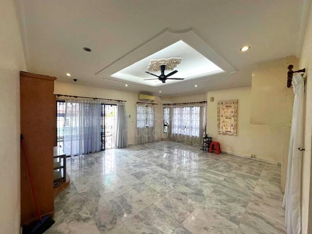 2 Storey TAMAN BUKIT MEWAH PHASE 9 Kajang [ CORNER LOT / HUGE LAND ] 1