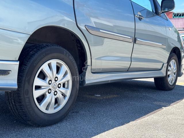 2014 Toyota INNOVA 2.0 E (A) - 3