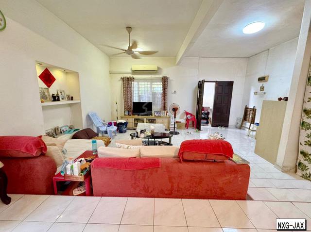 BELOW MARKET!! Taman Palm Grove Klang Double Storey Endlot House 1