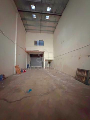 Mount Austin , Jalan mutiara emas , 1.5store Factory for Rent 1