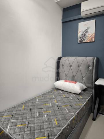 【CIQ / R&F】Single Bedroom (Walk to CIQ) 1