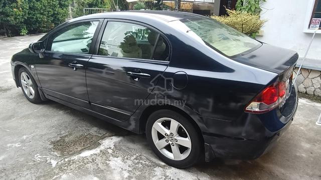 2011 Honda CIVIC 1.8 I-VTEC (A) - 3