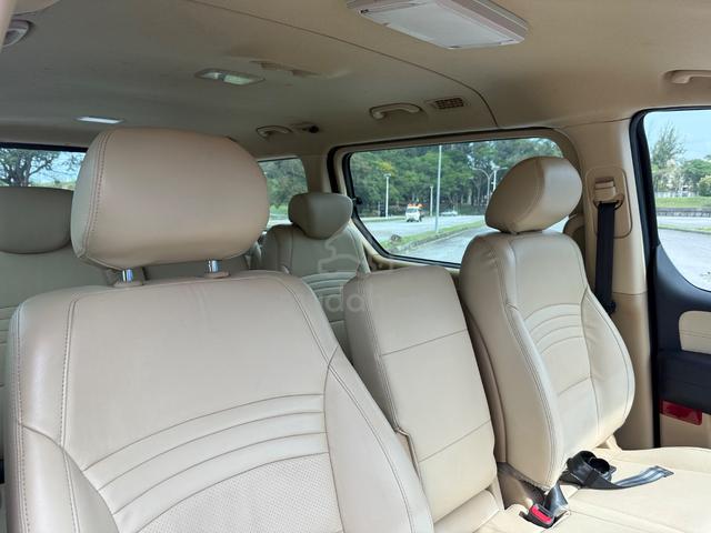 2016 Hyundai GRAND STAREX 2.5 ROYALE PREMIUM (A) - 4