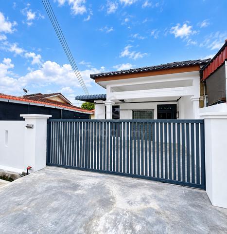 RENOVATED🔥 Taman Merak Jaya, Simpang Ampat, Batu Kawan, FULL LOAN! 1