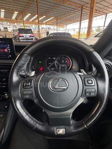 2023 Lexus IS300 2.0 F-SPORT MODE BLACK - 5