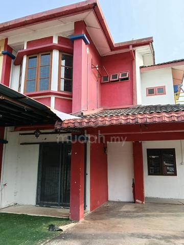 USJ 12 Corner House with Big Land 1