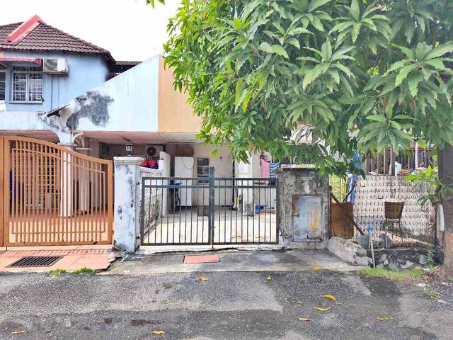 2 Storey Terrace House at Taman Subang Mewah - 5 min to Summit USJ 1