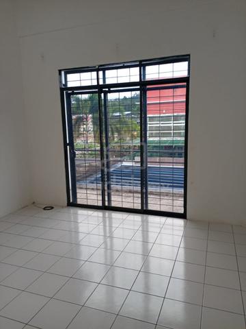 Double storey terrace, intermediate, unfurnished 1