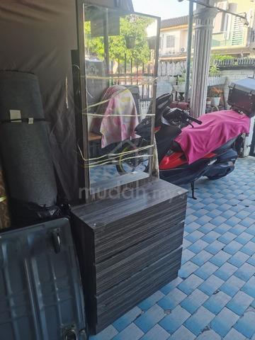 Carousel Image