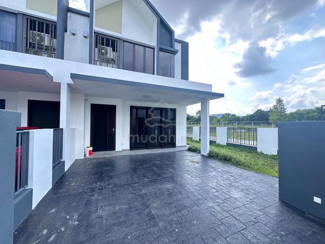 END LOT UNIT WITH EXTRA LAND, Serenia Anira Bandar Serenia Sepang 1