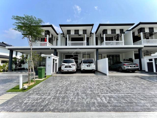 (RENOVATED) Eco Majestic Mellowood Semenyih, Double Storey Terrace 1