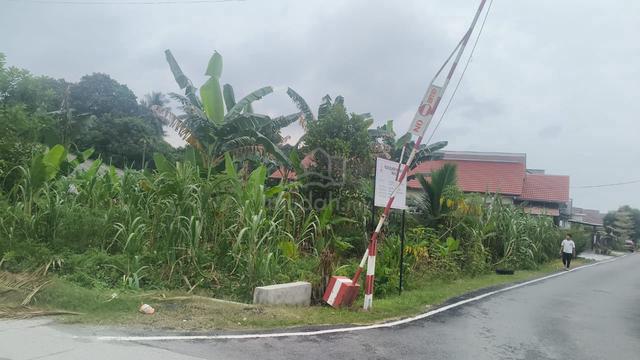 2 Lot Bungalow Untuk Dijual (Depan Serine Height) Selangor 1