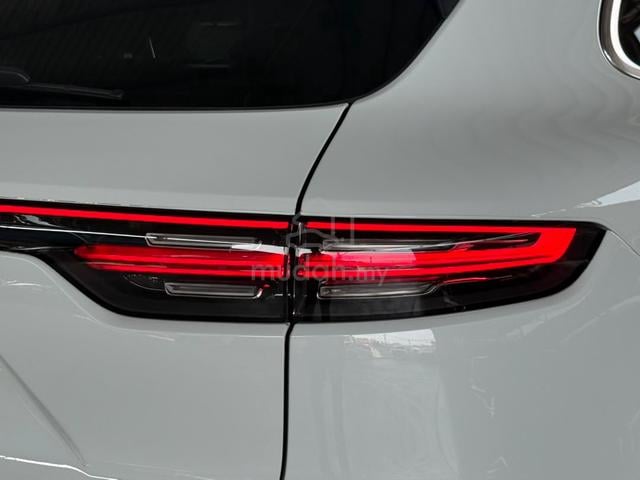 2022 Porsche Cayenne 3.0 35k KM 4.5B / BLACK Seat  - 4