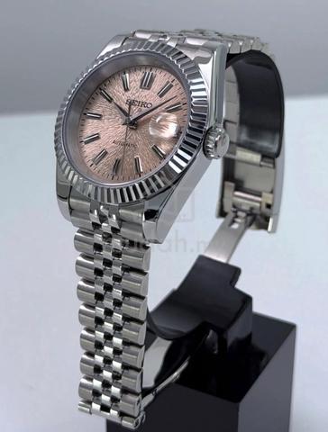 Custom S. Mod 39mm Champagne Mount Iwate Datejust - photo 4 of 6