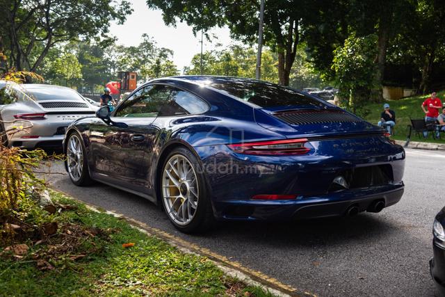 2018 Porsche 911 CARRERA GTS (A) - 2