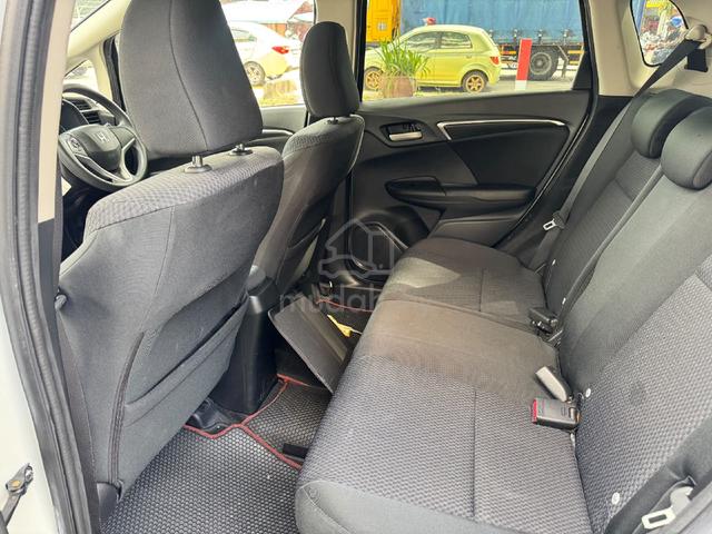 Honda JAZZ 1.5 E (Auto) Pearl White - 5