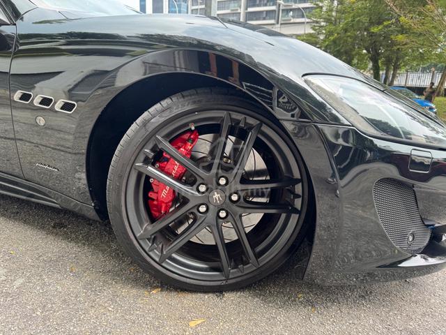 2017 Maserati GRAN TURISMO 4.7 MC STRADALE V8 (A) - 3