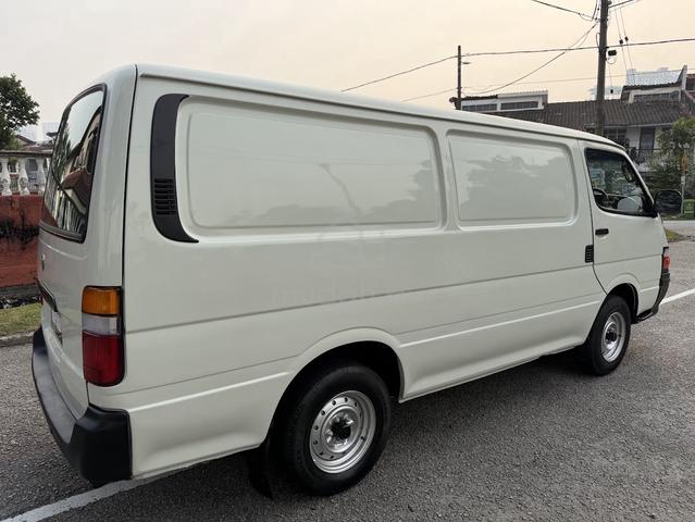 2005 Toyota HIACE PANEL VAN 3.0 (M) AIRCOND SEJUK - 2