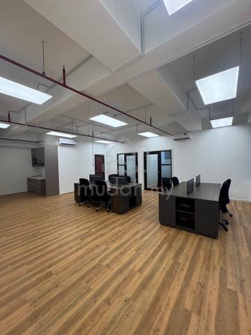 Fully Furnished Radia Office Block A, Bukit Jelutong for Rent 1