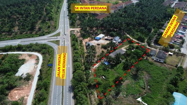 Tanah Strategik Tepi Highway β TELUK KEMANG UNTUK DIJUAL 1
