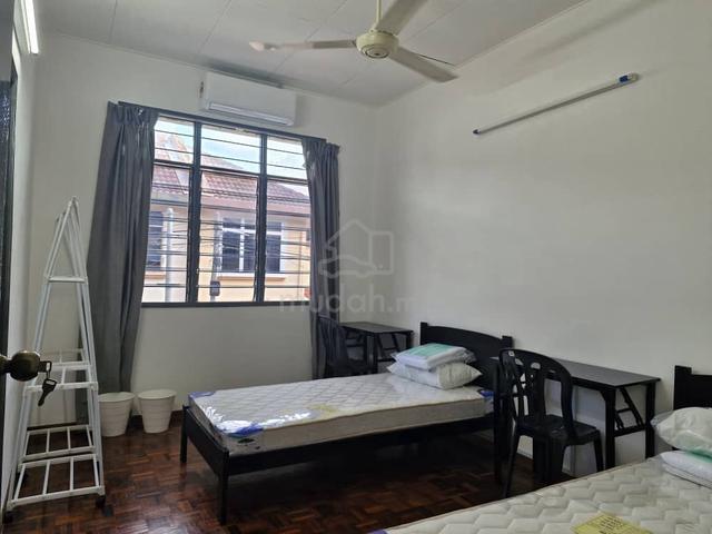 Bandar Laguna Merbok Room for RENT 1