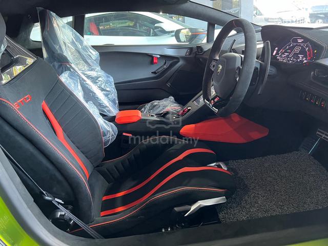 2021 Lamborghini Huracan 5.2 STO Low Mileage 3k - 2