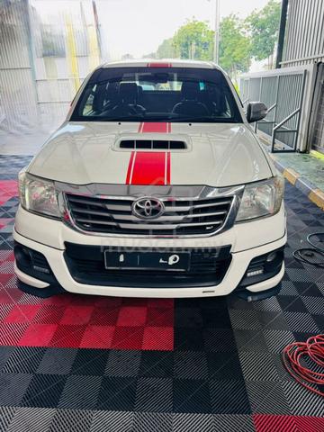 2015 Toyota HILUX 2.5 G TRD SPORTIVO MY14 KUN25R - 3