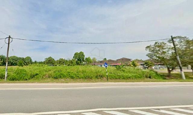 Land for rent beside mainroad @ Api-Api, Pontian 1