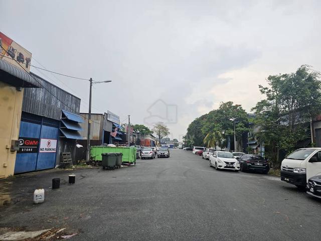 Mount Austin 1 Storey Terrace Factory For Rent 1