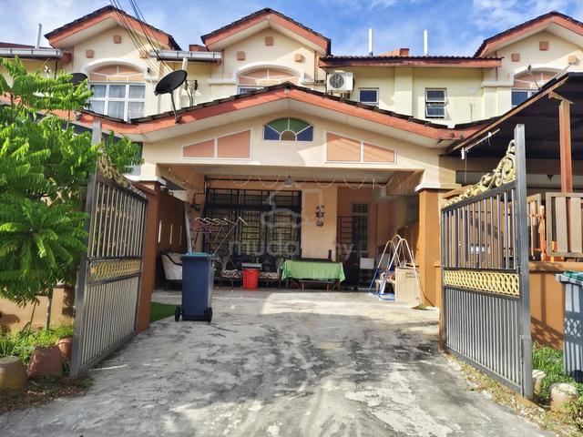 Double Storey Terrace House @ Taman Pulai Indah, Kangkar Pulai 1