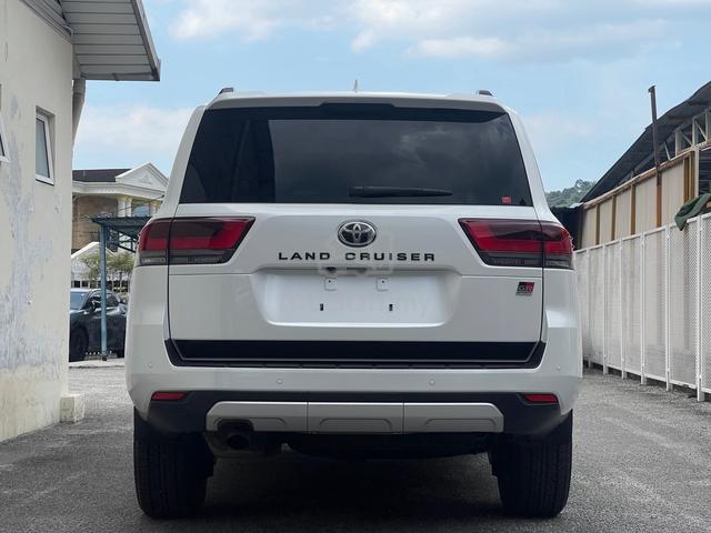 [PETROL] 2025 Toyota LANDCRUISER 300 3.5 GR SPORT - 3