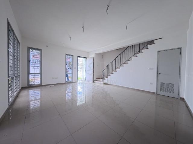END LOT Double Storey Terrace Aderyn Setia Alam Sari Kajang 1