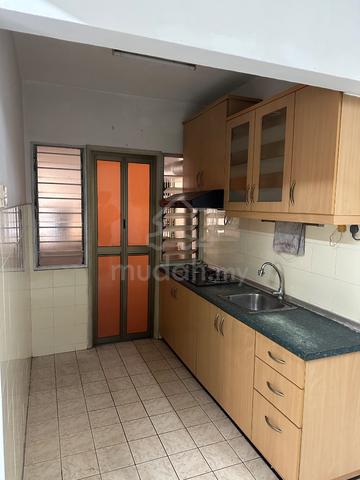 saujana apartment 1